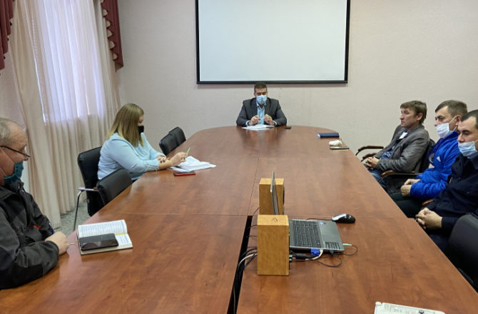 В администрации Соликамского округа прошло рабочее совещание с руководителями-подрядчиками